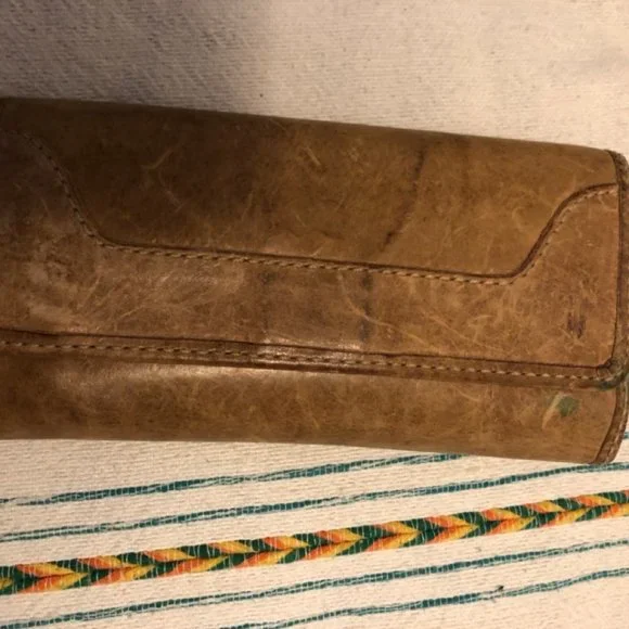 Genuine Frye Wallet - FRYE Melissa Continental Snap - Genuine Leather - Picture 5 of 6